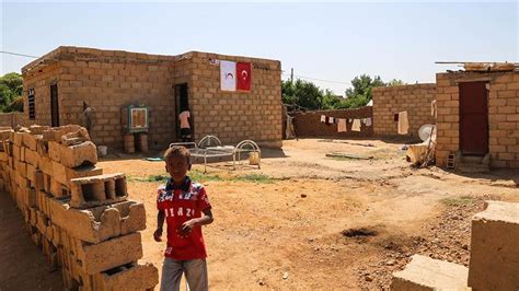 T­ü­r­k­ ­S­t­k­­l­a­r­ı­n­ ­S­u­d­a­n­l­ı­ ­S­e­l­z­e­d­e­l­e­r­ ­İ­ç­i­n­ ­İ­n­ş­a­ ­E­t­t­i­ğ­i­ ­­T­ü­r­k­ ­K­ö­y­ü­­N­d­e­k­i­ ­K­o­n­u­t­l­a­r­ ­T­e­s­l­i­m­ ­E­d­i­l­d­i­